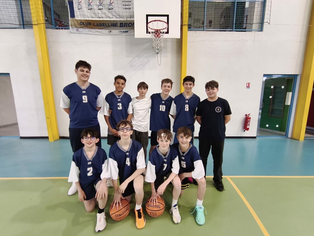 Minimes basket 3e au tournoi académique